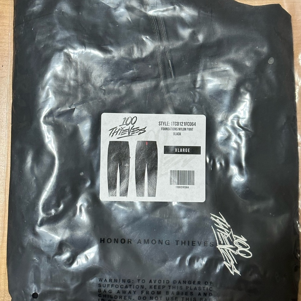 100 Thieves Foundations Nylon Pants - Black